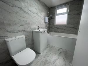 Photo 16- click for photo gallery